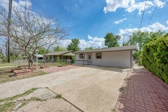 Building Photo - 4701 Bandera Rd