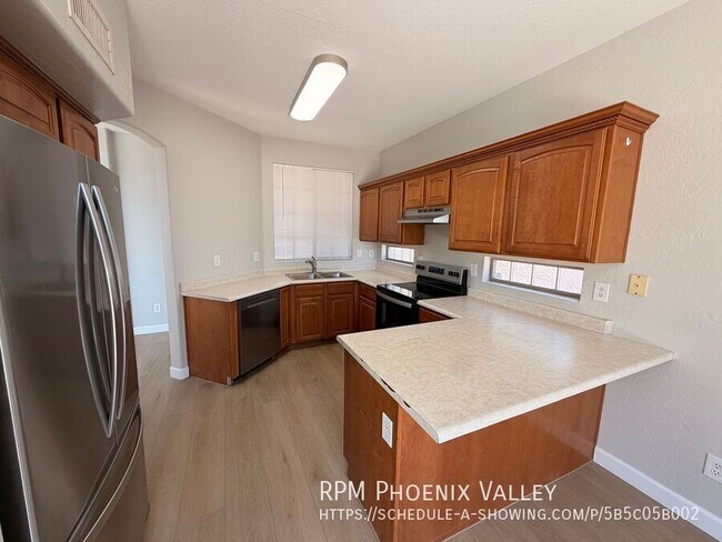 Building Photo - 11401 W Pima St