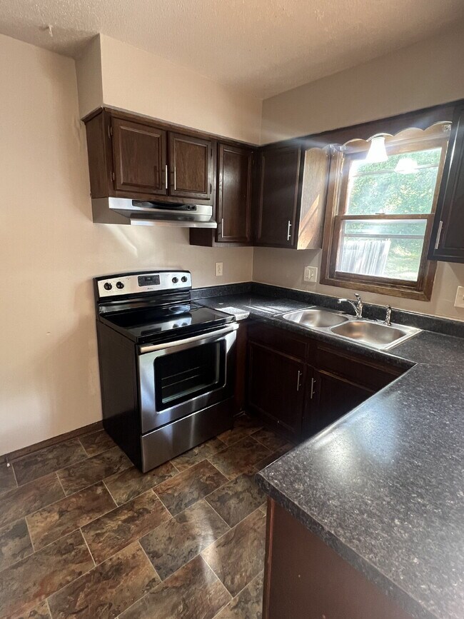 Foto del edificio - 2 Bedroom Duplex on South Side of Des Moin...