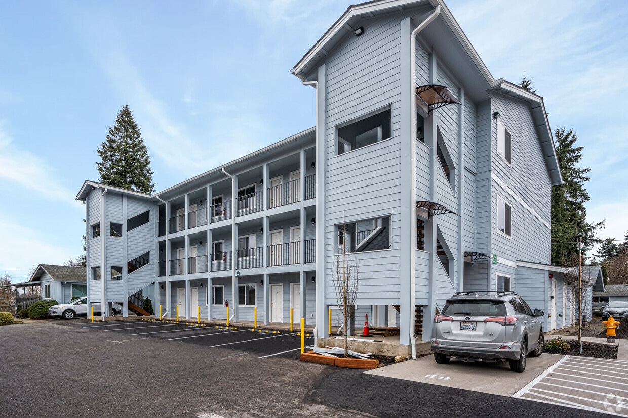 one bedroom apartment exterior - Cedar Park Apartments