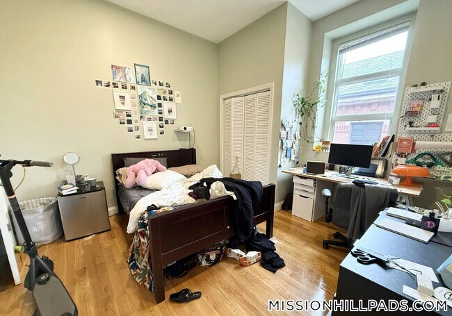 Foto del edificio - 409 Dudley St