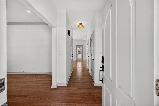 Building Photo - 1353 Black River Dr