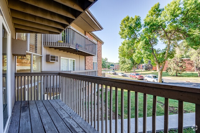 Aspen Village - 2BR, 1BA – 900SF - Deck - Aspen Village