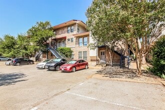 Building Photo - 1404 Norwalk Ln