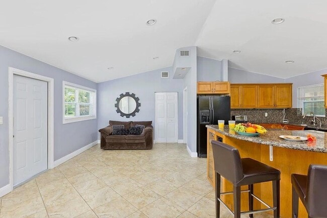 Photo - 272 NW 45th St House