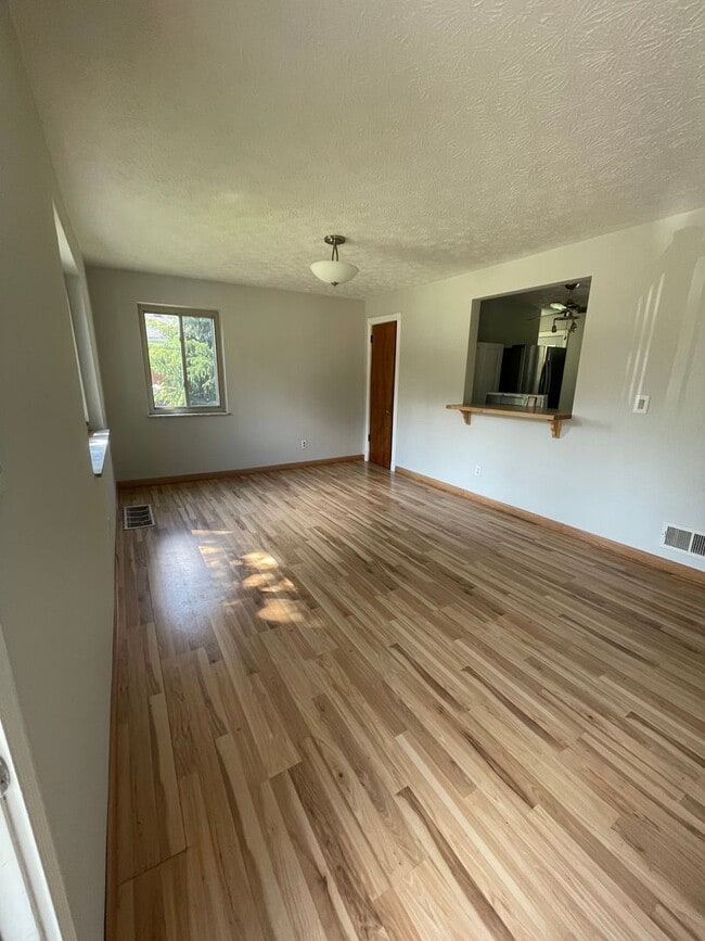 Building Photo - 5211 Rybolt Rd