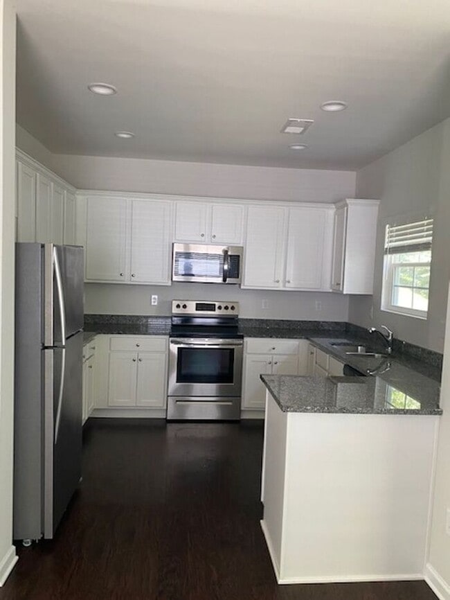 Foto del edificio - 3707 Glen Meadows Dr