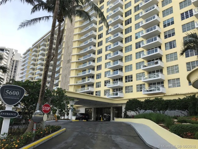 Building Photo - 5600 CONDO