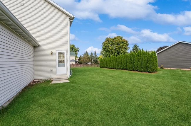 Foto del edificio - 728 S Main St