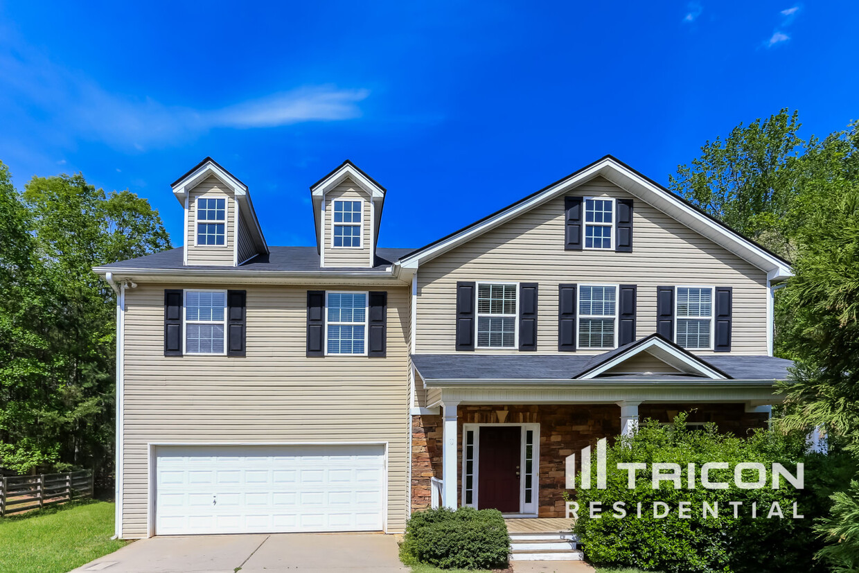 Foto principal - 9015 Montclair Hills Dr