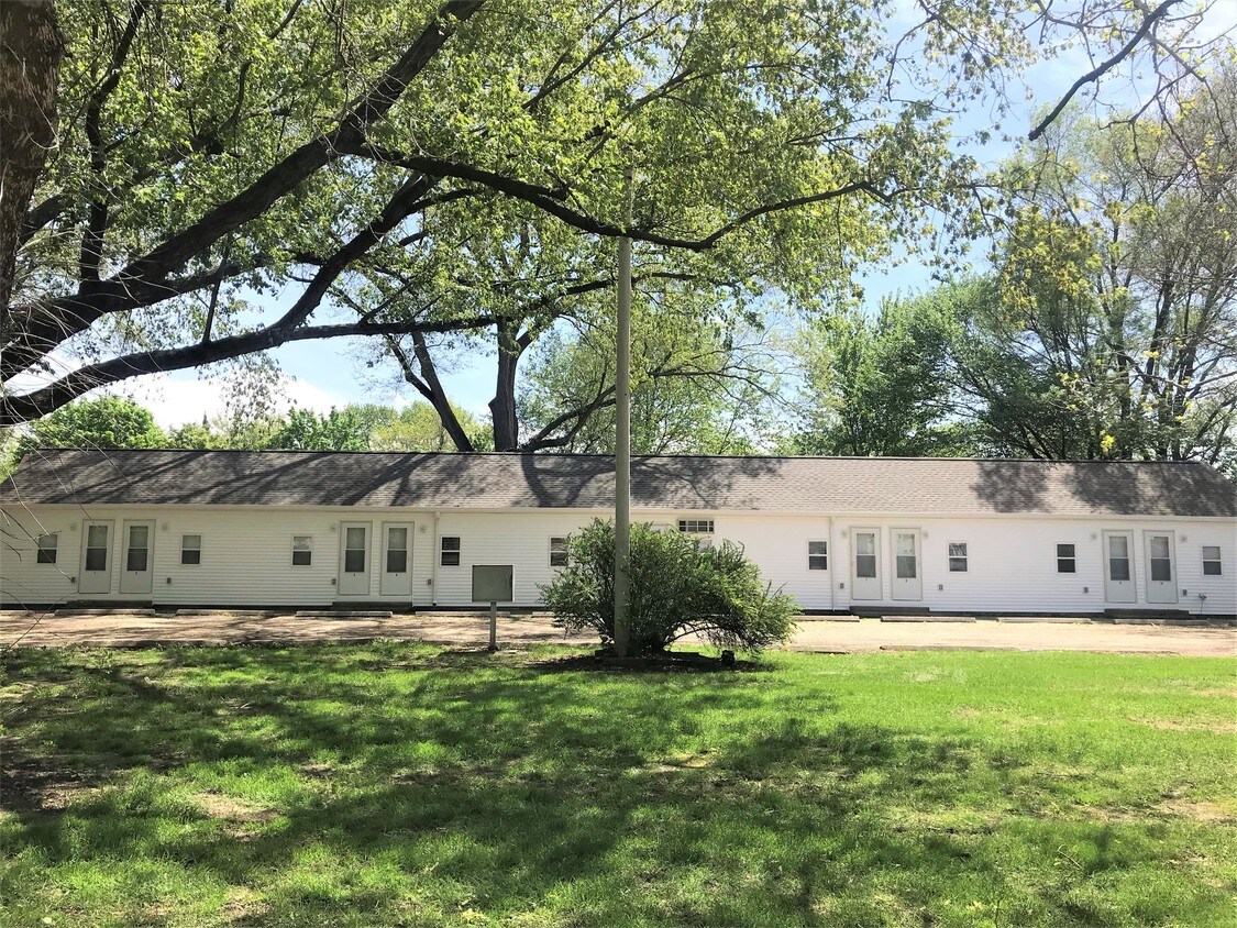 7107 University Ave Unit 3, Middleton, WI 53562 Apartment for Rent in