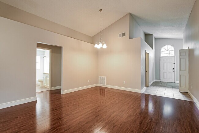 Foto del edificio - 813 Shell Ln