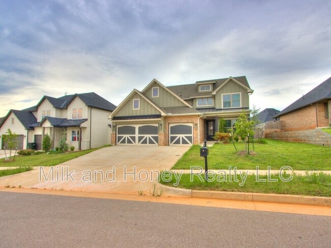Building Photo - 8140 Jenny Ln