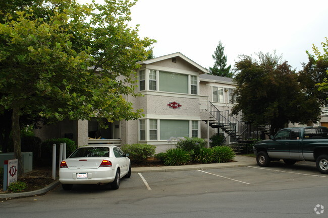 Building Photo - Forest Avenue Apartments