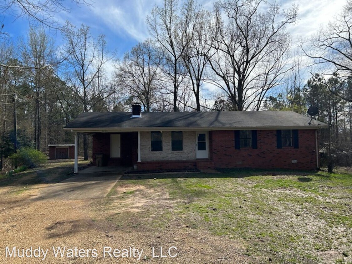 3 br, 1.5 bath House 2633 Mt Pleasant House Rental in Fulton, MS