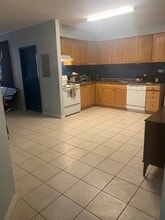 Building Photo - 253-253 Lester St