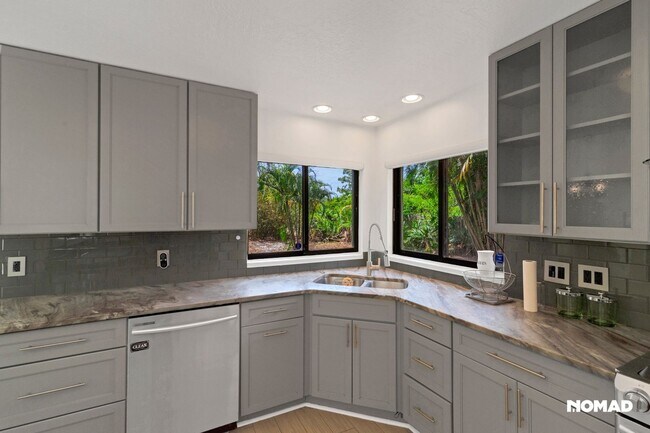 Foto del edificio - 12710 Broleman Rd