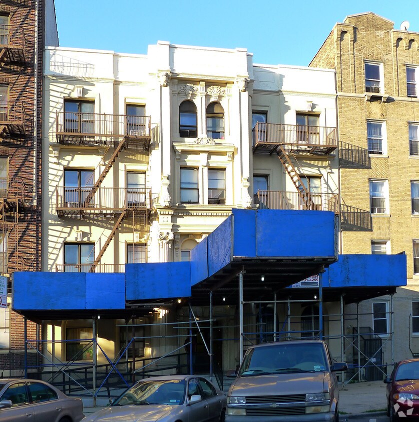 Building Photo - 738 St Mark Rehab