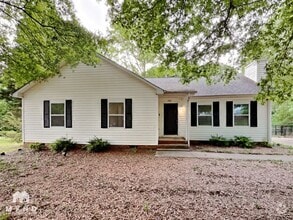 Building Photo - 204 Dovewood Ln