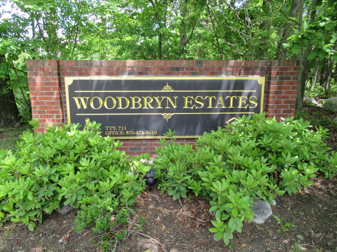 33 Oak Ridge Ln, Mountain Top, PA 18707 Apartments in Mountain Top, PA