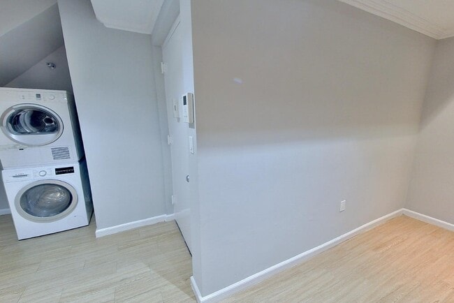 Photo - 47 1/2 1st Street (2nd & 1st Ave), #1F Apartment