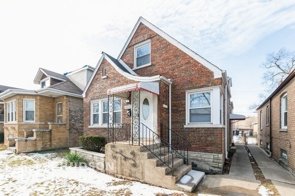 Primary Photo - 10034 S Emerald Ave