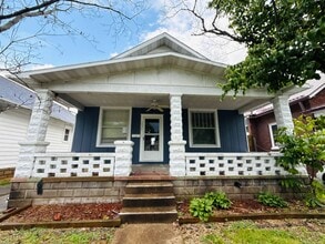 Building Photo - 1029 10th St