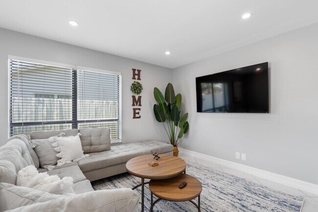 Foto del edificio - 3372 NE 5th Dr