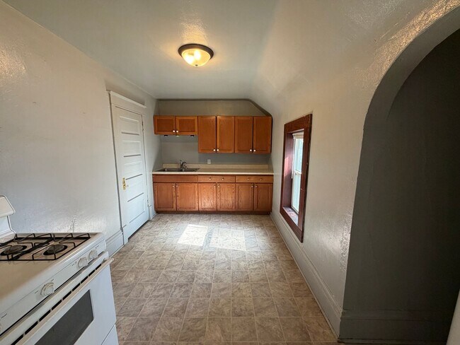 Building Photo - 3909 Orleans Ave