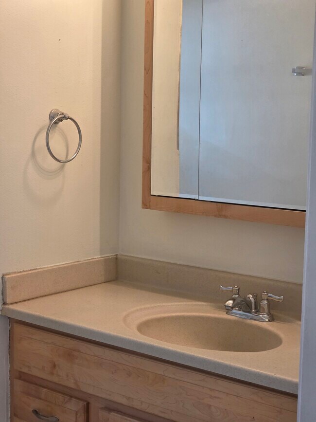 Foto del edificio - 1611 Cabot Ln