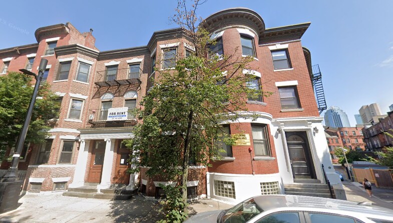 Primary Photo - 71 Gainsborough St