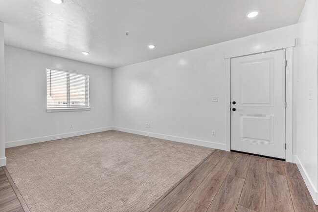 Building Photo - 6212 Freedom Lane #1-4