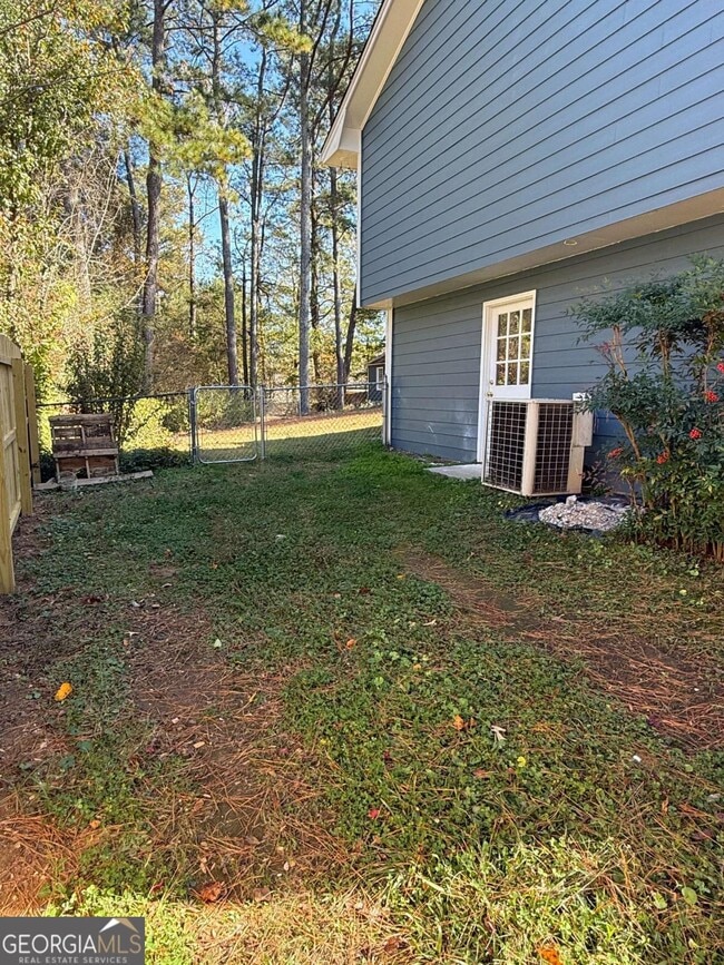 Building Photo - 2142 Graystone Pkwy