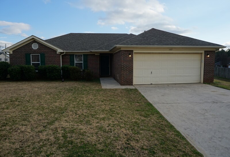 Foto principal - 102 Populus Dr