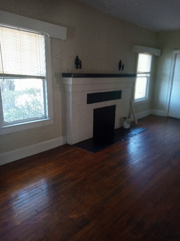 Building Photo - 801 E Frierson Ave