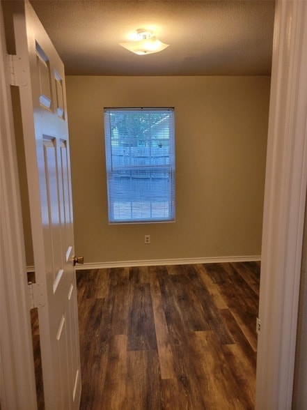 Building Photo - 11915 Metmora Ct