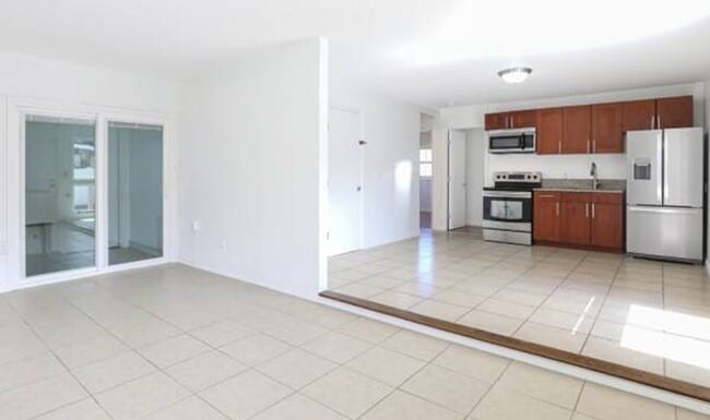 Building Photo - $2,700 / 3br - 900ft2 - Beautifully Maintained 3BR/2BA/2PKG Duplex in Mililani (Mililani)