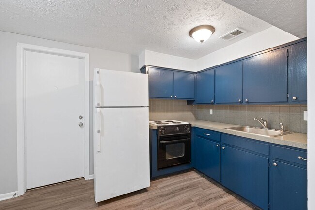 Building Photo - 401 W 27th Ave