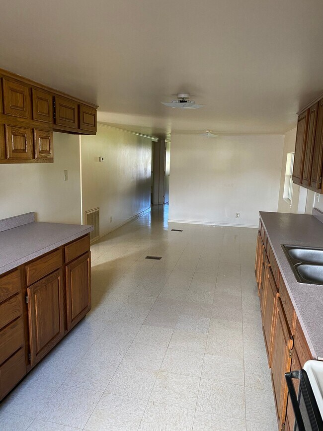 Foto del edificio - 36517 Sunshine Rd