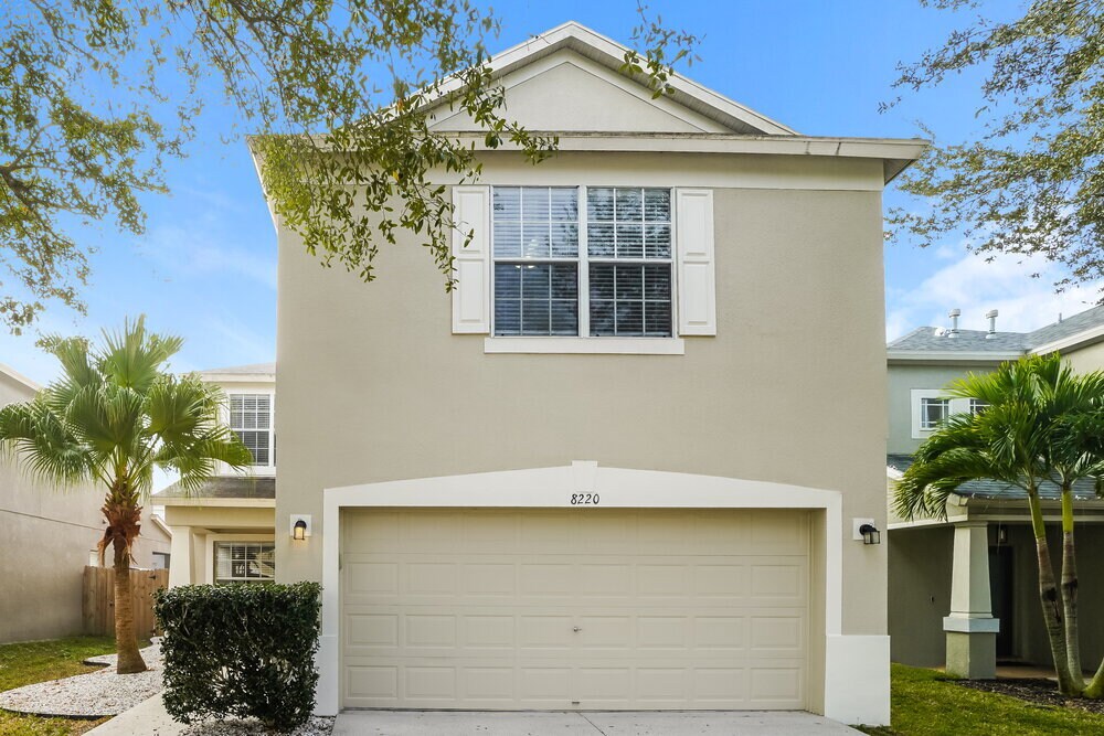 Foto principal - 8220 Crescent Moon Dr