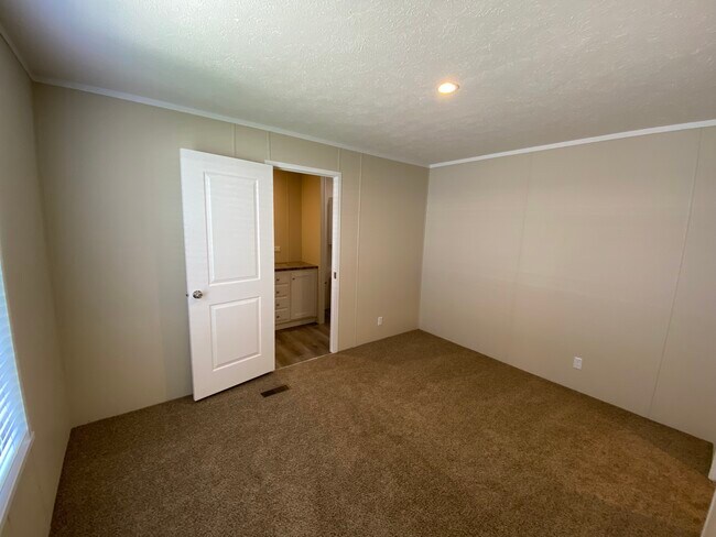 Foto del edificio - 3660 S Lapeer Rd