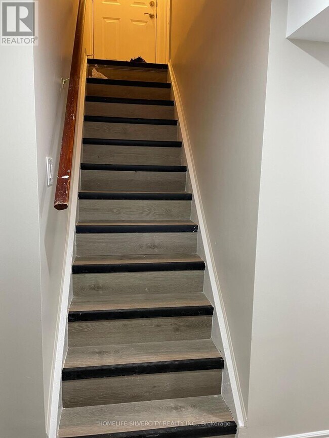 Photo du bâtiment - 7 Mandarin Crescent