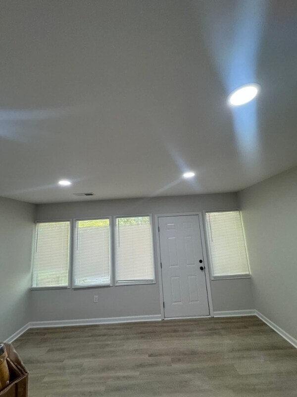 Foto del edificio - 209 Forest Ln