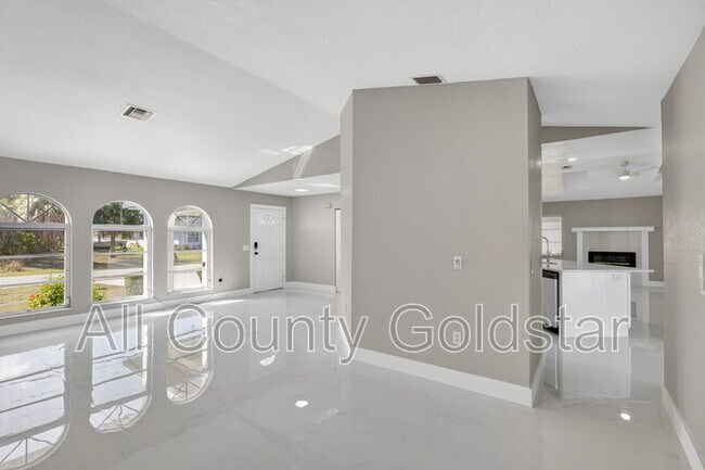 Foto del edificio - 18662 Arapahoe Cir