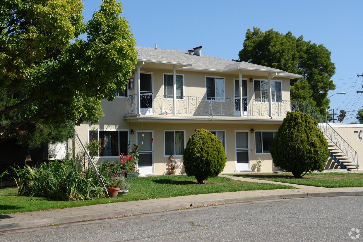 Primary Photo - 47 41st Ave