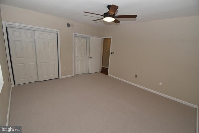 Foto del edificio - 1816 Queens Ln