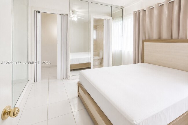 Foto del edificio - 765 W 23rd St