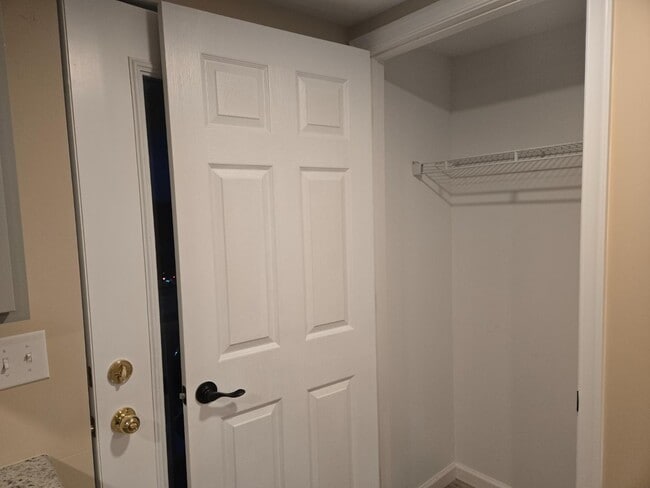 Building Photo - 120 2nd St