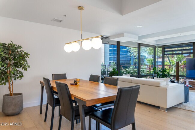 Foto del edificio - 7147 E Rancho Vista Dr