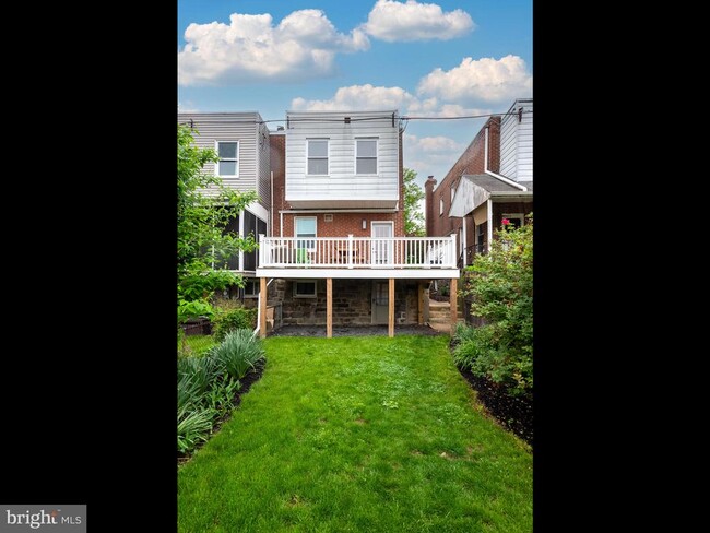 Building Photo - 207 N Penn St